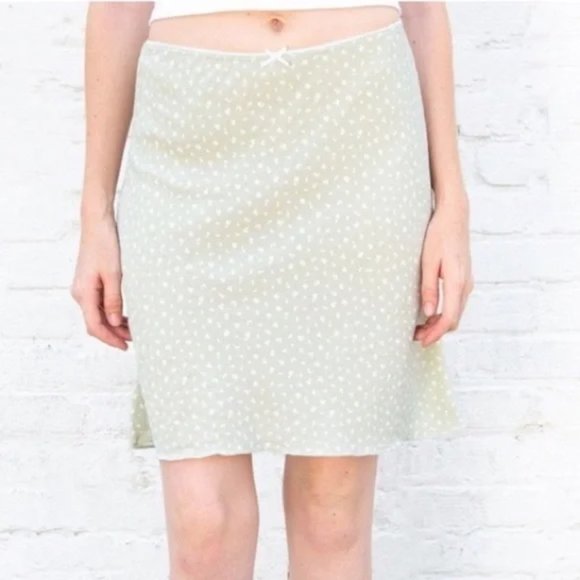 Brandy Melville Skirts Brandy Melville Sephira Green Floral Skirt
